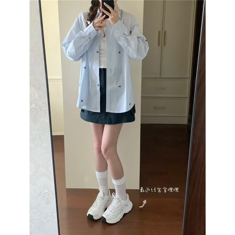 蓝白条纹蝴蝶结刺绣长袖衬衫女早秋中长款独特超好看防晒衬衣上衣图片