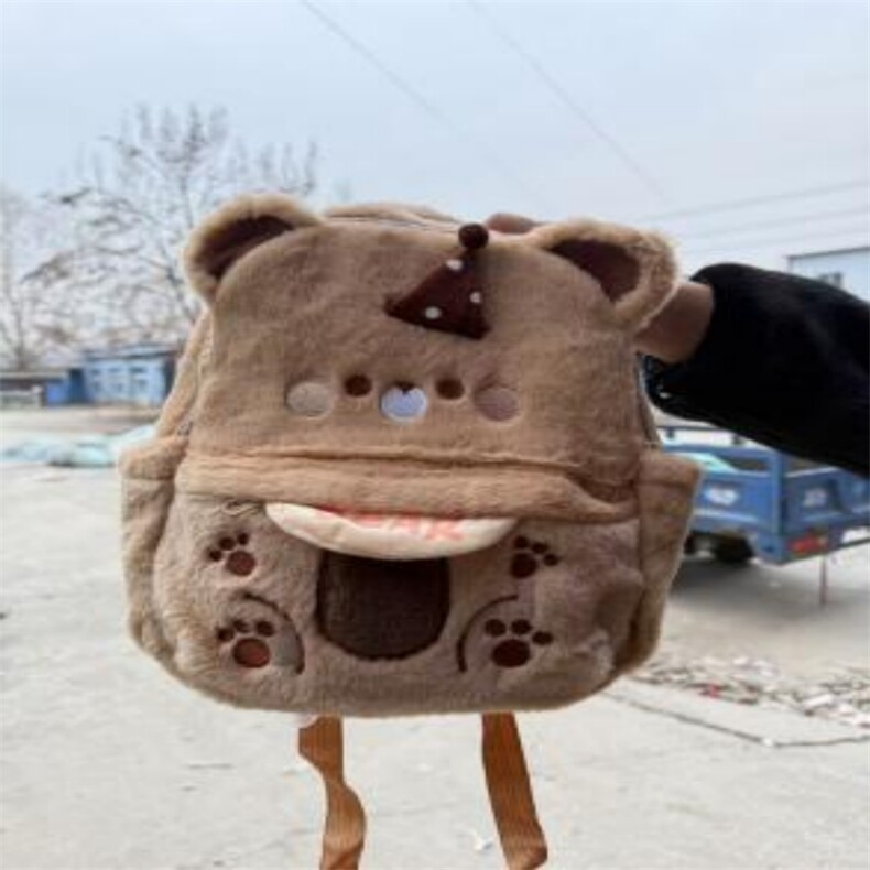 小熊可爱，浠恺毛绒玩具厂