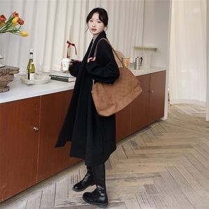 现货  大货出 新款皮毛一体黑色大衣外套  2C167-881-P210-K318图片