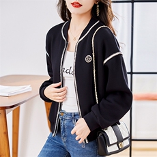 2024年春秋季黑色棒球服外套女小个子新款洋气小众独特别致上衣，女装短外套，美沁
