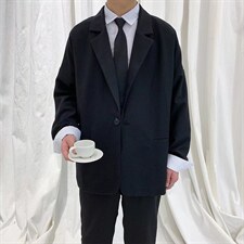 黑色