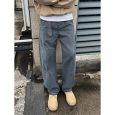 灰色