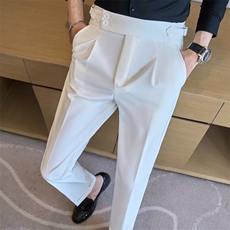 白色