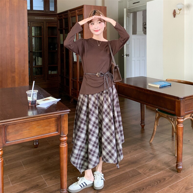 法式设计感小众不规则露肩上衣+高腰格子半身裙两件套女秋季新款,女装套装/套裙,2C267