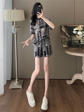 韩流时尚套装女夏季新款气质显瘦圆领印花短袖上衣阔腿短裤两件套，女装套装/套裙，江南