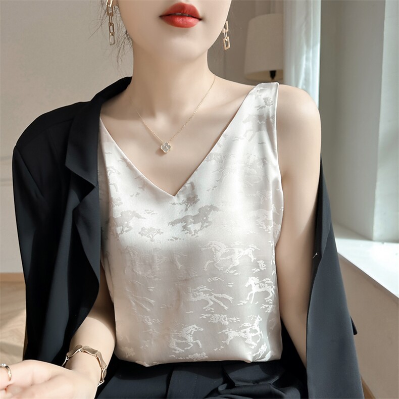 高级感真丝吊带背心女内搭醋酸上衣打底设计感提花V领背心配西装,女装背心吊带,素语电商供货