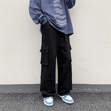 黑色