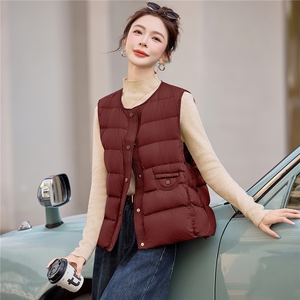 90白鸭绒羽绒马甲女2025冬季新款时尚休闲减龄百搭轻薄保暖羽绒服图片