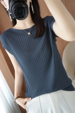 一字领冰丝针织短袖女夏季薄款外穿百搭t恤上衣2023新款宽松半袖，女装背心吊带，佳绒包芯纱店