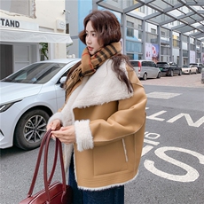 冬季新品海军领羊羔毛皮毛一体外套2145P210K358，女装皮草，2C219