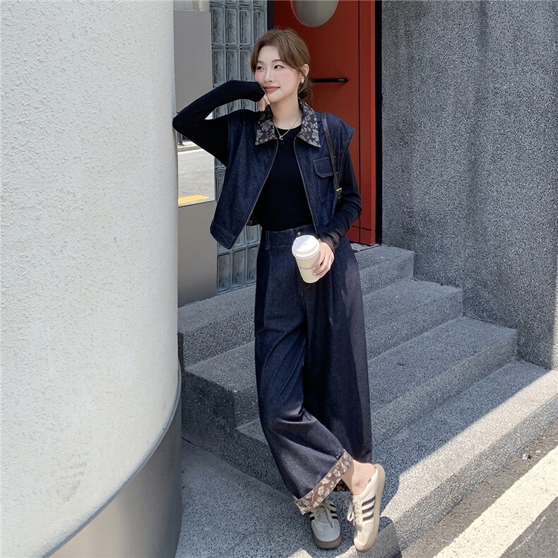2025秋季复古印花拼接淡人牛仔套装女设计感马甲内搭阔腿裤三件套图片