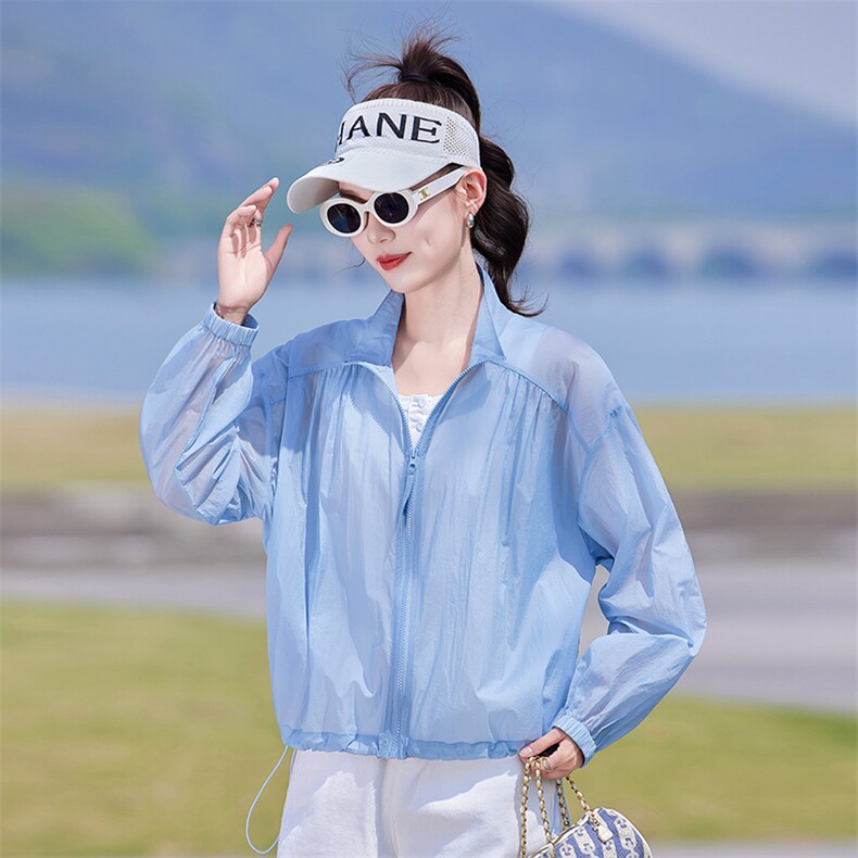 时尚蓝色短款女轻薄小外套夏季新款连帽旅行户外透气长袖薄短外套,女装防晒衣,靓衣阁