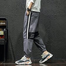 灰色