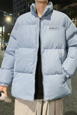 粉红色