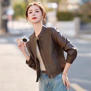 2026年春季新款现货时尚潮流高品质皮衣小外套机车服女装图片