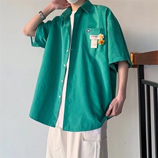 湖绿色