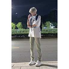 黄泥色