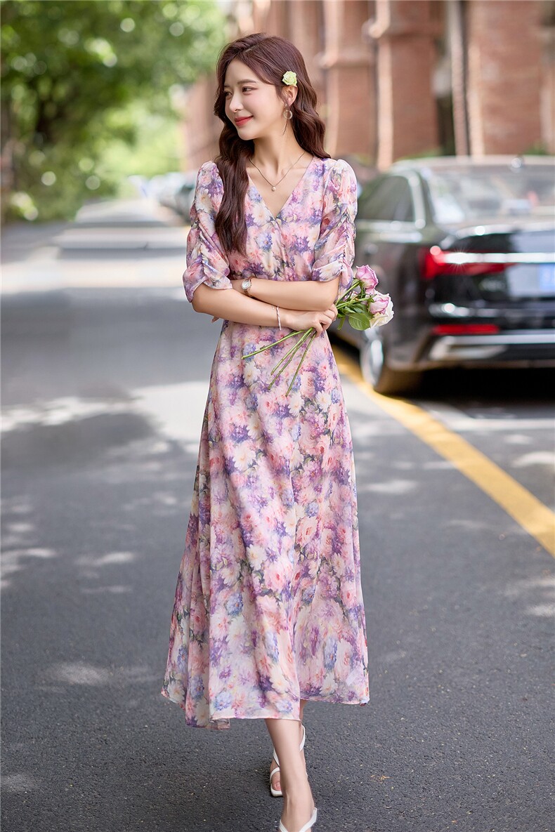 法式温柔花朵印花连衣裙女2025夏季新款气质V领收腰显瘦碎花长裙,女装连衣裙,难舍钰依