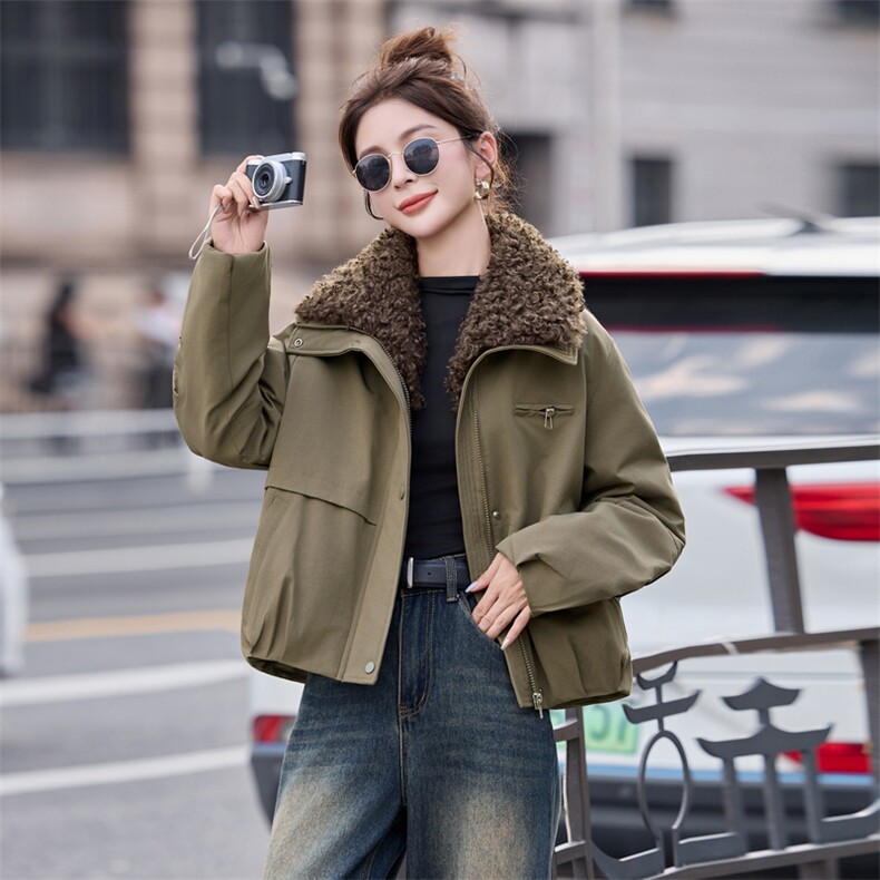 2025年时尚流行简约保暖派克服f带毛领冬季上市，女装棉衣/棉服，涵亦佰惠