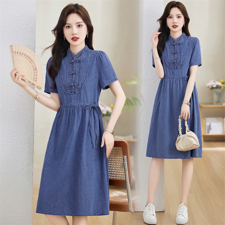 2024夏季新款简约时尚花边圆领系带收腰修身显瘦中长款连衣裙，女装连衣裙，伊航服饰