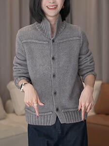 2025年秋季新款百搭女士灰色三股翻领开衫图片