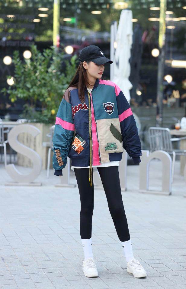 现货加撞色拼接外套，其它，维多利亚