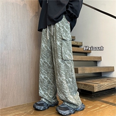 军绿色