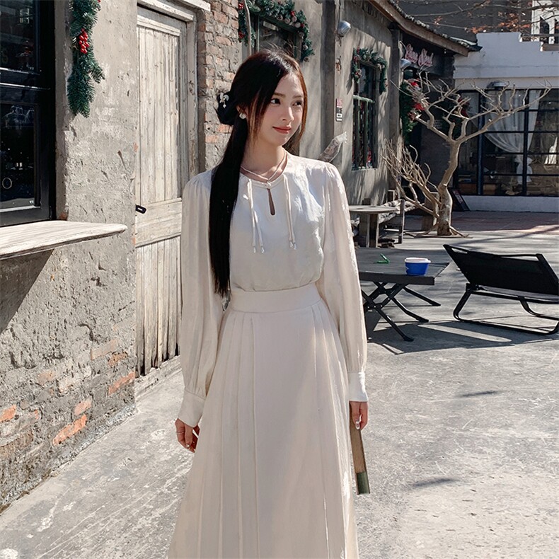 2024年秋季2024年秋季提花布复古风蝴蝶结褶皱中腰百褶裙,女装半身裙,诺蝶