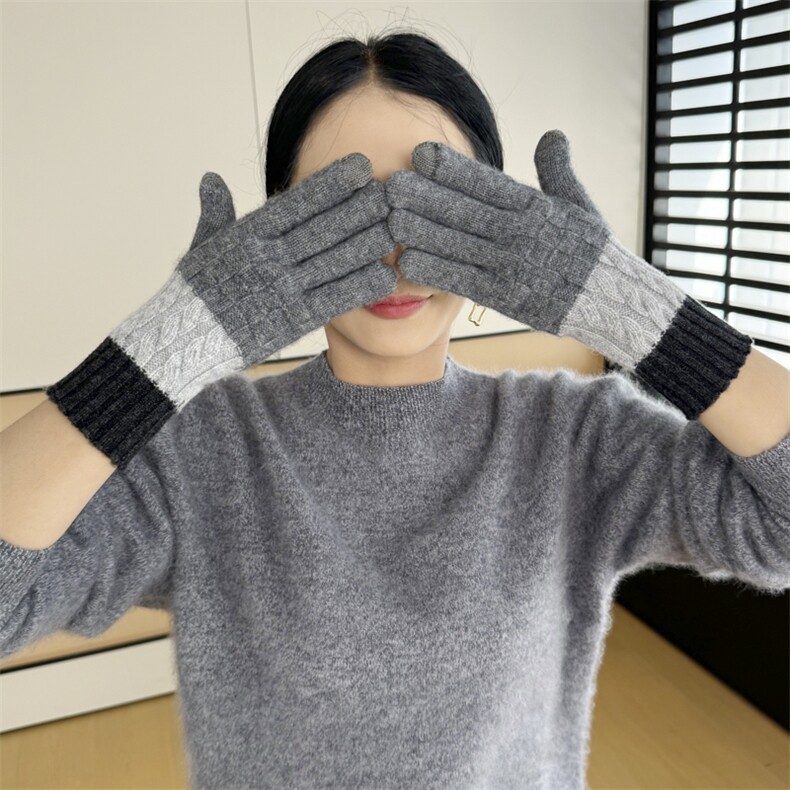 2025年秋季新款百搭女士双股加厚保暖撞色分指手套,饰品手套,窄众羊绒