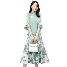 现货夏季新款时尚优雅气质复古领口绣花两件套装裙，女装套装/套裙，然然