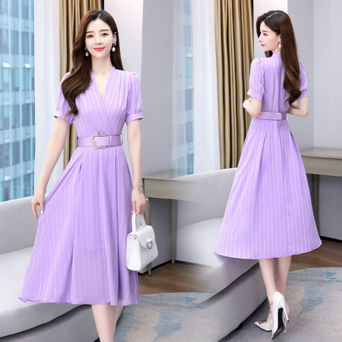 2023年夏季V领气质收腰时尚优雅显瘦提花中长款连衣裙送腰带，女装连衣裙，卡杰菲