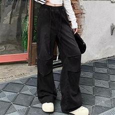 黑灰色