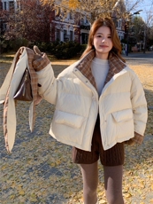 韩系拼接撞色格子围巾短款羽绒服女2025冬立领宽松小个子减龄外套，女装羽绒服，艾米莉亚