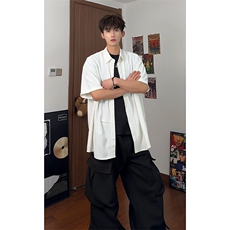 白色