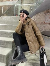 可以说，冬季的阳光与舒适，一杯咖啡，一本书，够了，其它，春信拙源