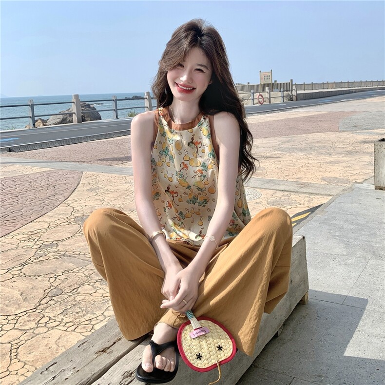 俏皮减龄松弛感清爽套装女夏季2025新款卡通印花背心阔腿裤两件套,女装套装/套裙,维壹