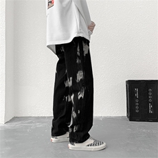 黑色