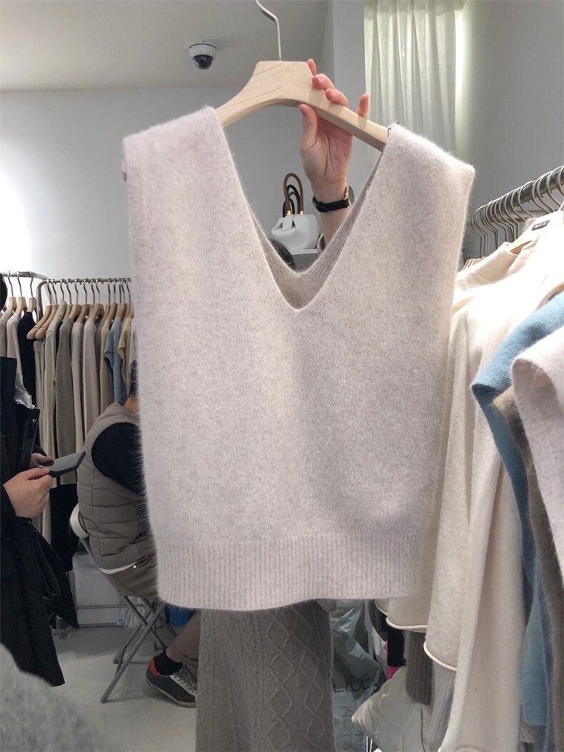 秋冬羊毛韩版宽松V领马甲女短款毛衣坎肩百搭慵懒风针织背心外搭,女装马甲,嘉日羊绒