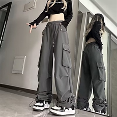 灰色
