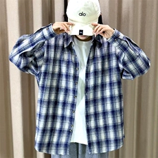 藏青色
