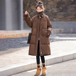 中长款羽绒服女2024冬季新款欧货大牌高端洋气羊羔毛翻领加厚外套图片