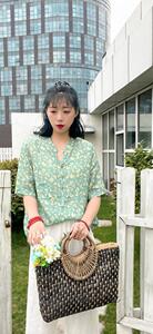 纯苎连衣裙小衫裤子裙子衬衣
时尚风
风淑女风休闲风图片