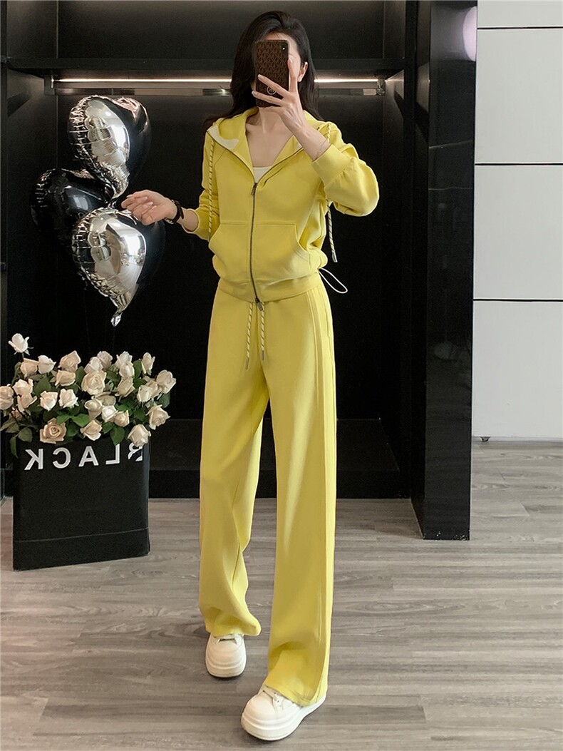 设计高级感休闲运动套装早秋季新款气质减龄连帽卫衣直筒裤两件套,女装套装/套裙,江南