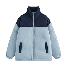 浅蓝色