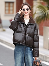 高端柔软蛋白皮白鸭绒羽绒服女仿羊羔毛大翻领皮衣2025冬新款，女装羽绒服，意芙