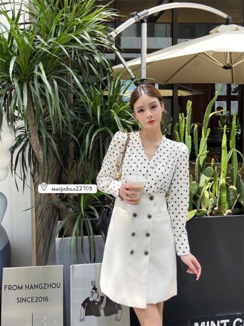 假两件波点连衣裙，女装连衣裙，美巾涵