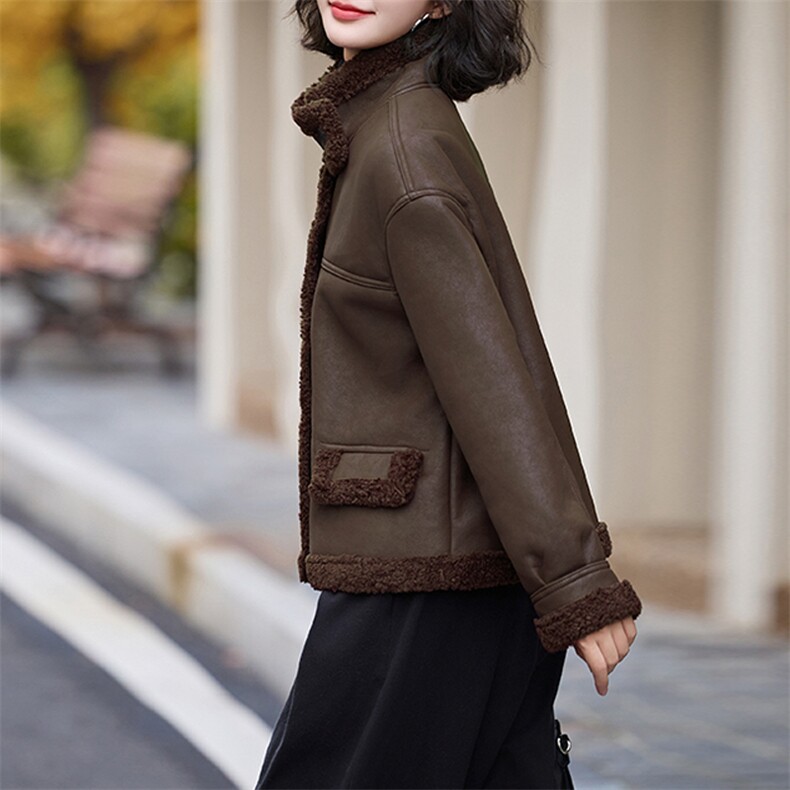 现货皮毛一体羊羔毛外套女短款2024秋冬新款加绒加厚外套，女装羊羔毛/颗粒绒，跑量工厂店