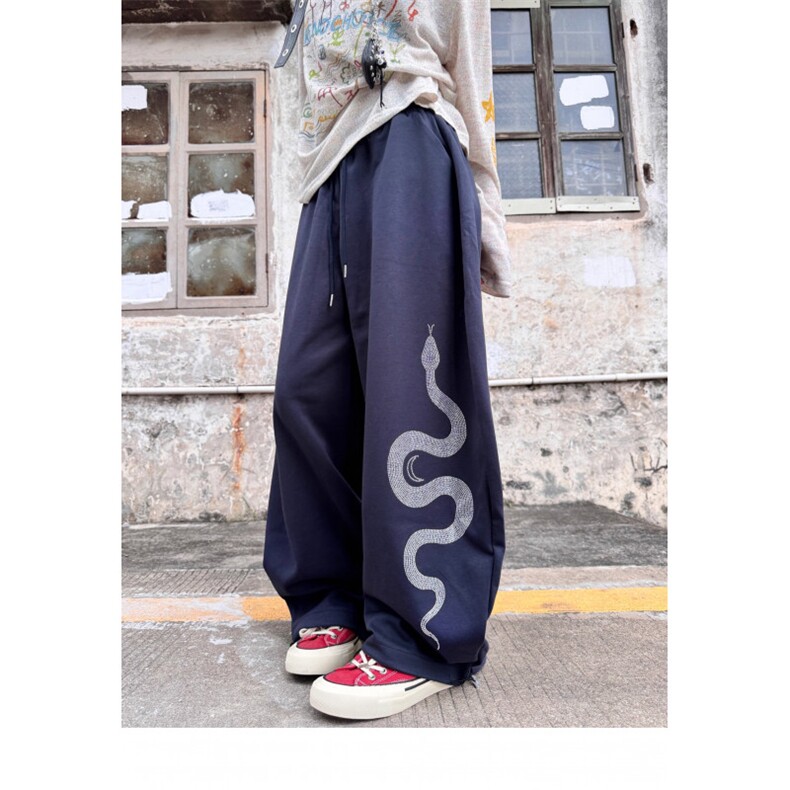 稚丑美式复古设计烫钻印花休闲裤男女宽松爵士舞百搭束脚弯刀卫裤图片