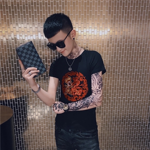夏季新男装社会精神小伙短袖圆领修身T恤刺绣小衫C301B-DT01图片