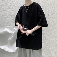 黑色